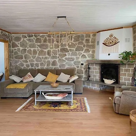 La Loba - Un Pequeno Paraiso A Tu Alcance