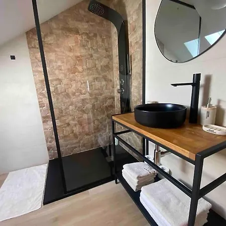 La Loba - Un Pequeno Paraiso A Tu Alcance