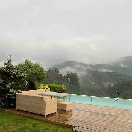 La Loba - Un Pequeno Paraiso A Tu Alcance * Fornelos de Montes